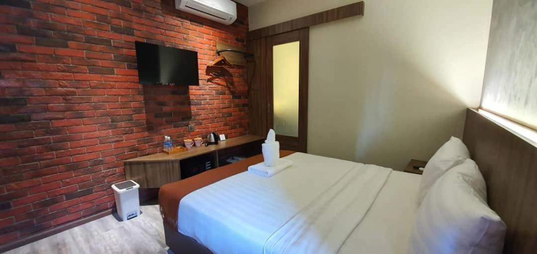 טאוואו Vista Hotel מראה חיצוני תמונה