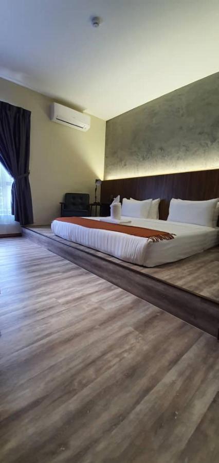 טאוואו Vista Hotel מראה חיצוני תמונה